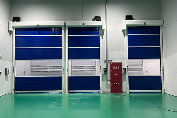 西朗快速门：工厂通道提速利器 高速启闭节能保温一步到位